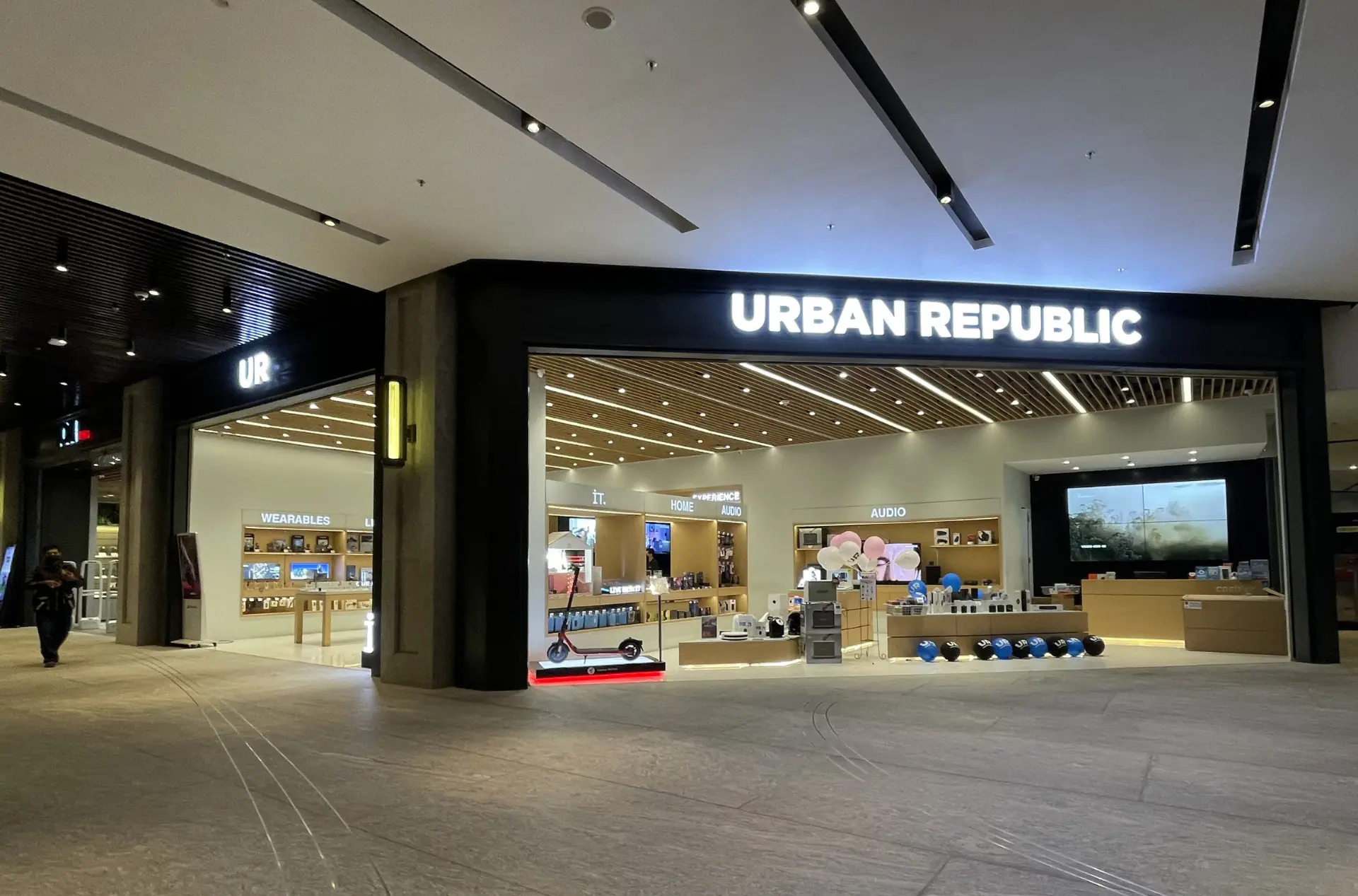 Erajaya Active Lifestyle Officially Opens Its First ASICS Store in Samarinda